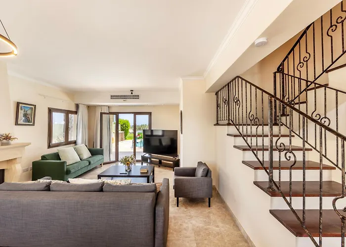 Sunnyvillas: 4br Seafront Villa*private Pool*bw44 *